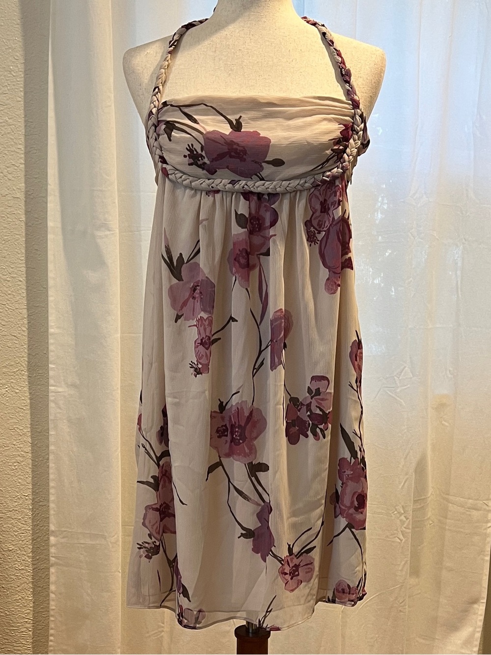 BB Dakota Floral Mini Dress. Size 8. NWT